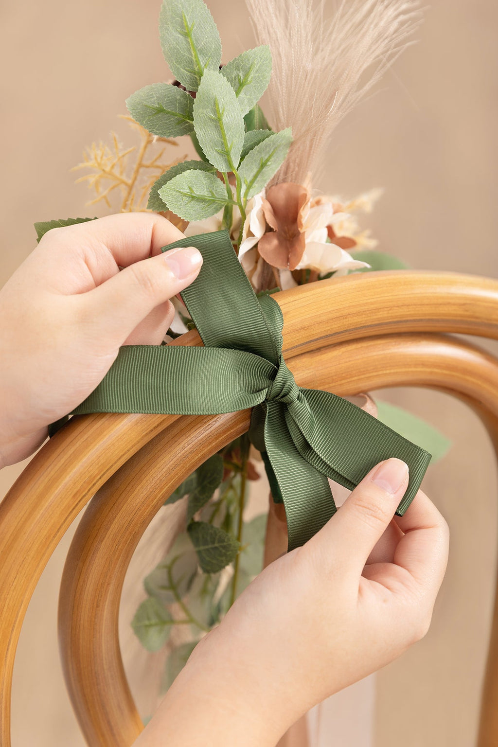 Aisle & Chair Decor in Set of 8