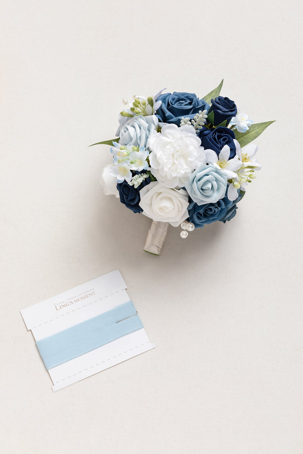 Bridesmaid Bouquet in Noble Navy Blue (Set of 1)