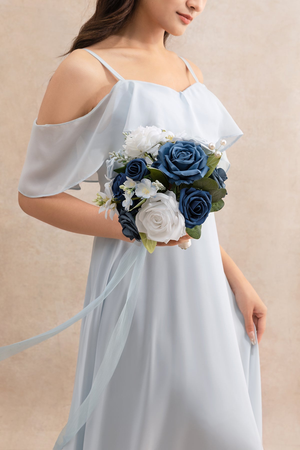 Bridesmaid Bouquet in Noble Navy Blue (Set of 1)