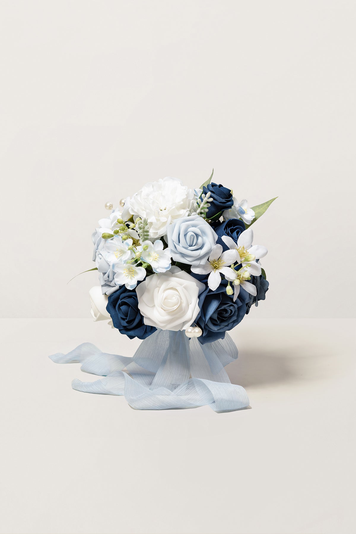 Bridesmaid Bouquet in Noble Navy Blue (Set of 1)