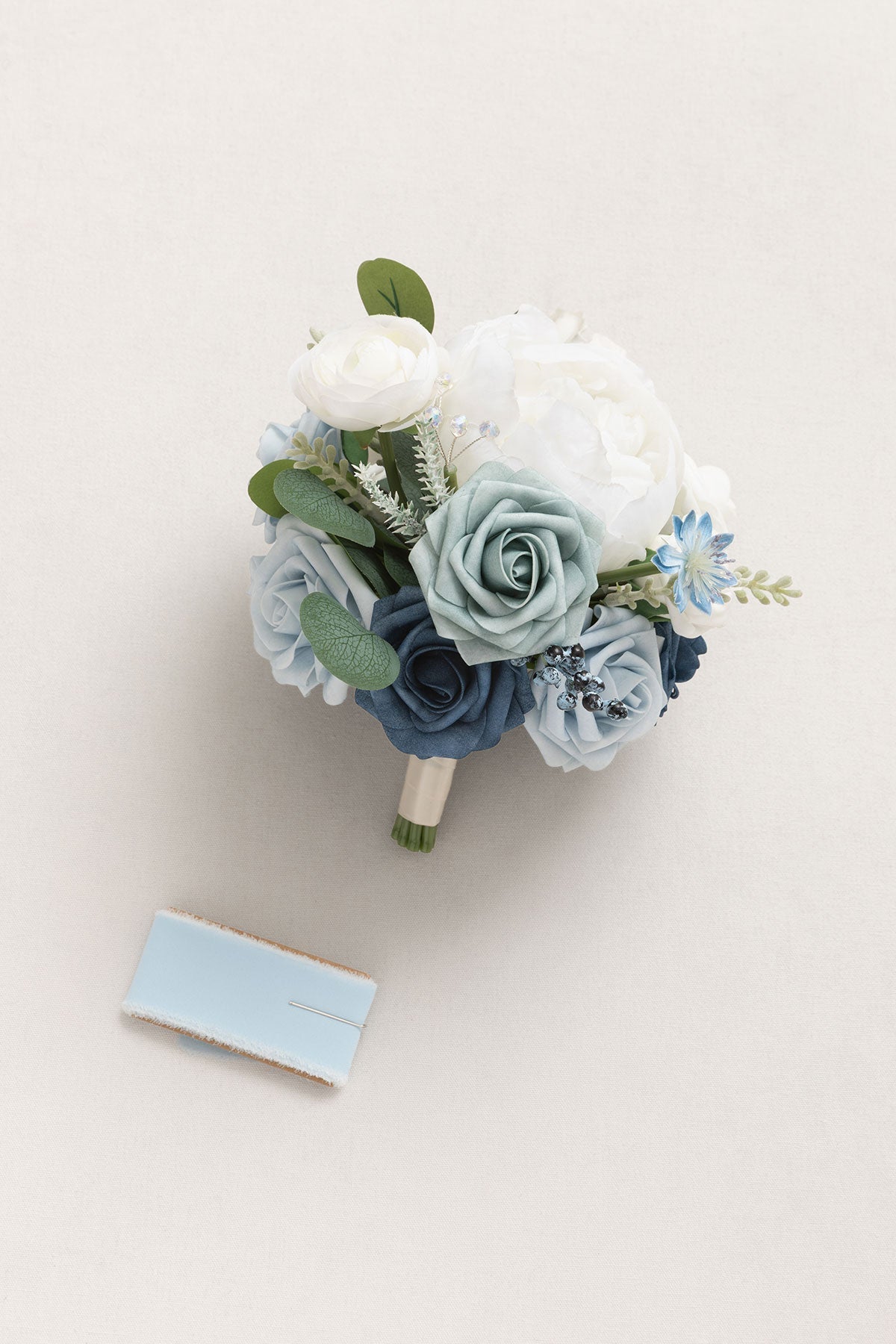Maid of Honor & Bridesmaid Bouquets in Romantic Dusty Blue