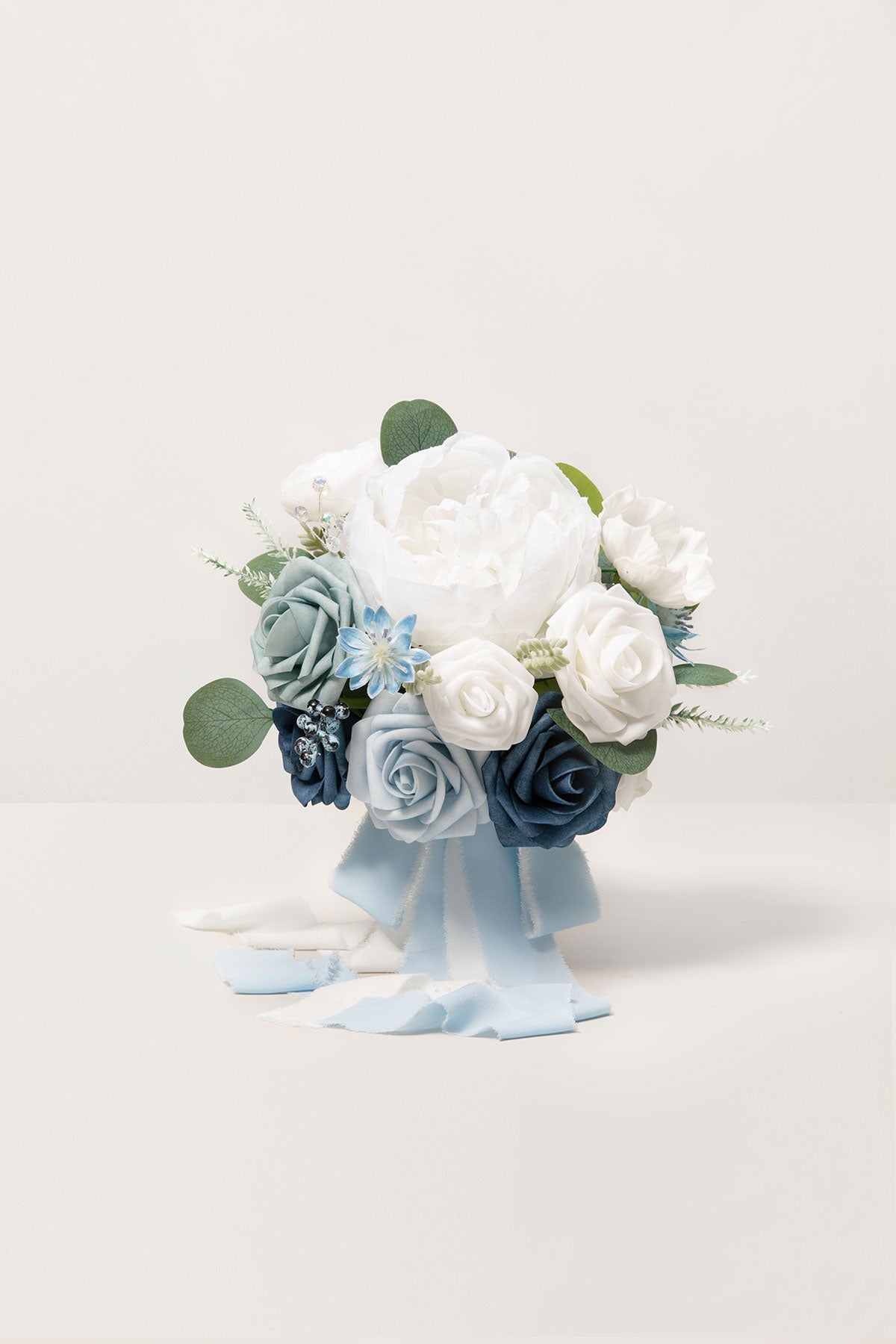 Maid of Honor & Bridesmaid Bouquets in Romantic Dusty Blue
