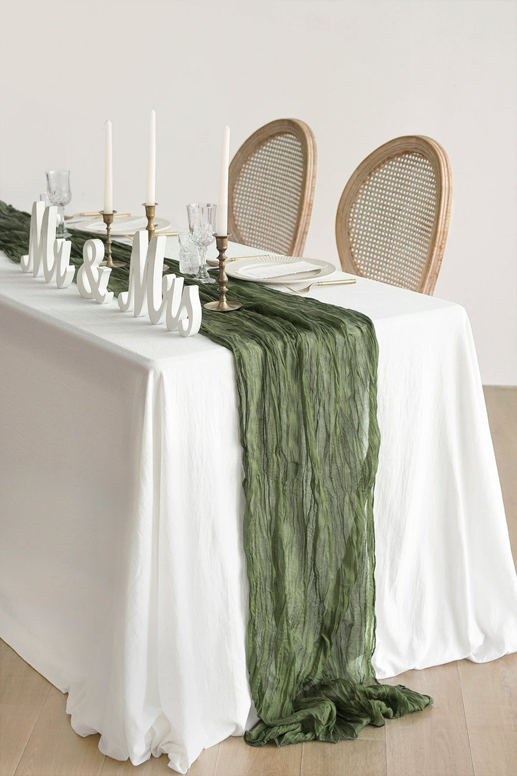 Table linens in Moss Green （35"w x10ft）