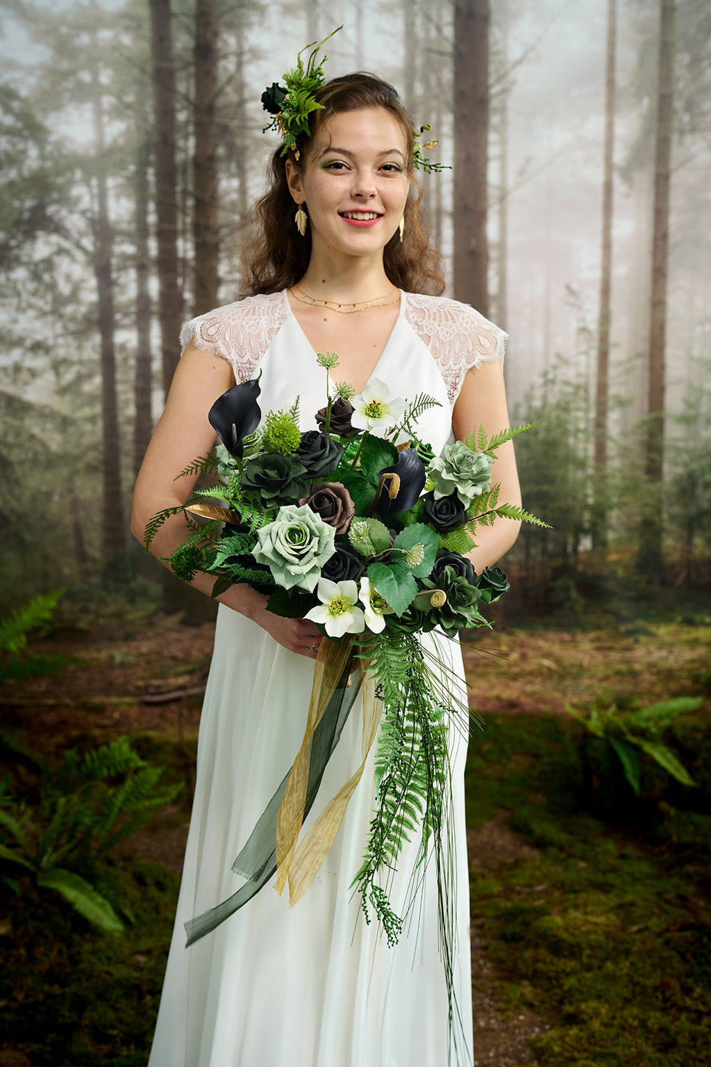 Flash Sale | Small Cascade Bridal Bouquet in Forest Green & Gold丨Clearance
