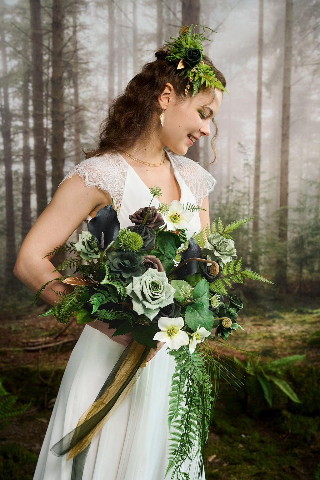 Flash Sale | Small Cascade Bridal Bouquet in Forest Green & Gold丨Clearance