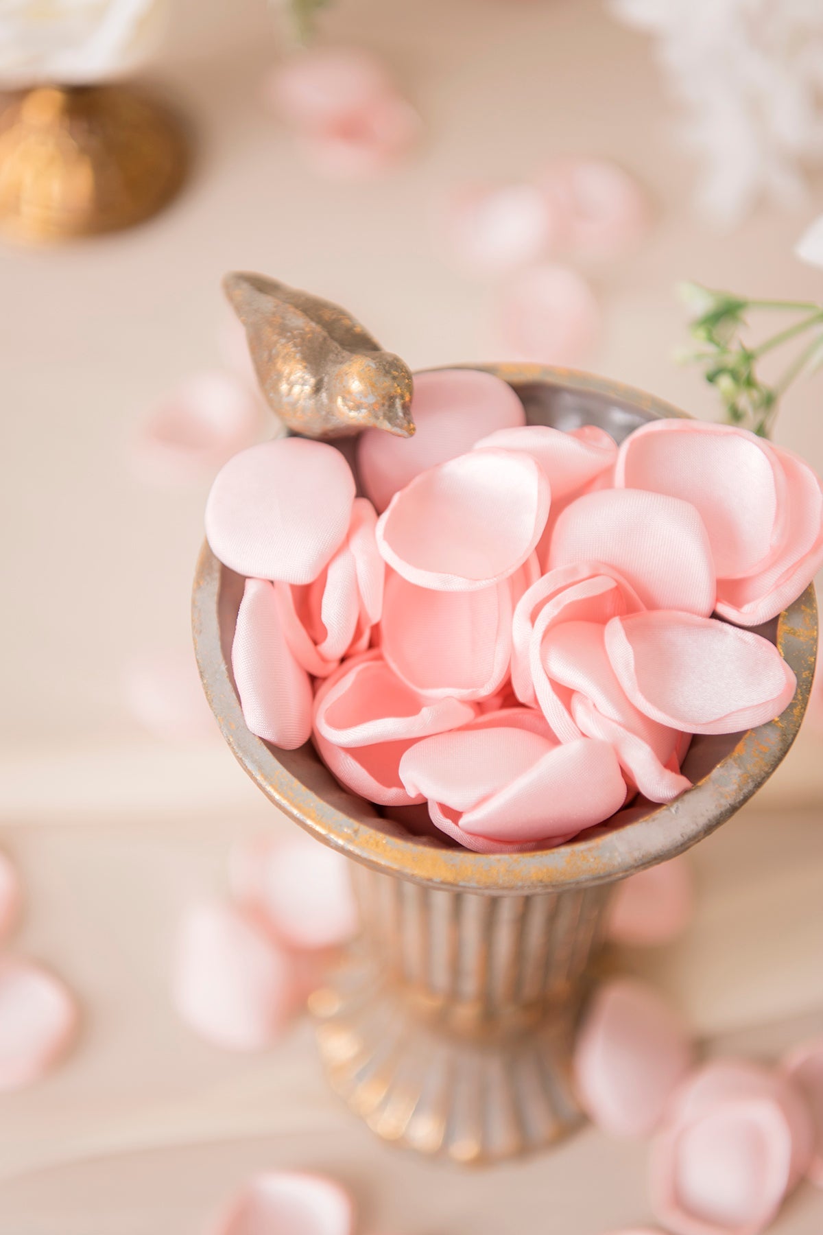 Silk Rose Petals in Blush (200pcs)