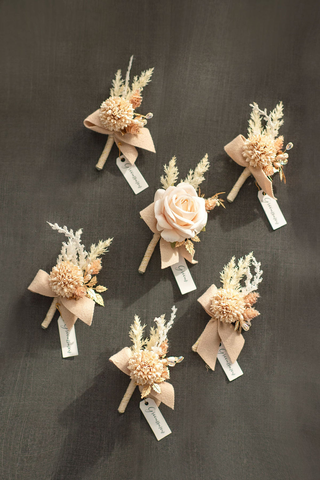Boutonnieres in White & Beige (Set of 6)丨Clearance