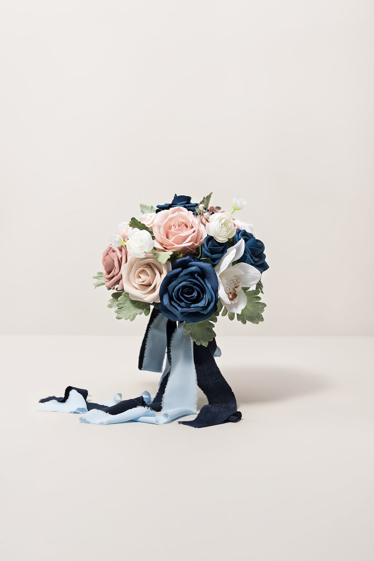 Round Bridesmaid Bouquets in 7" Round (Set of 4)