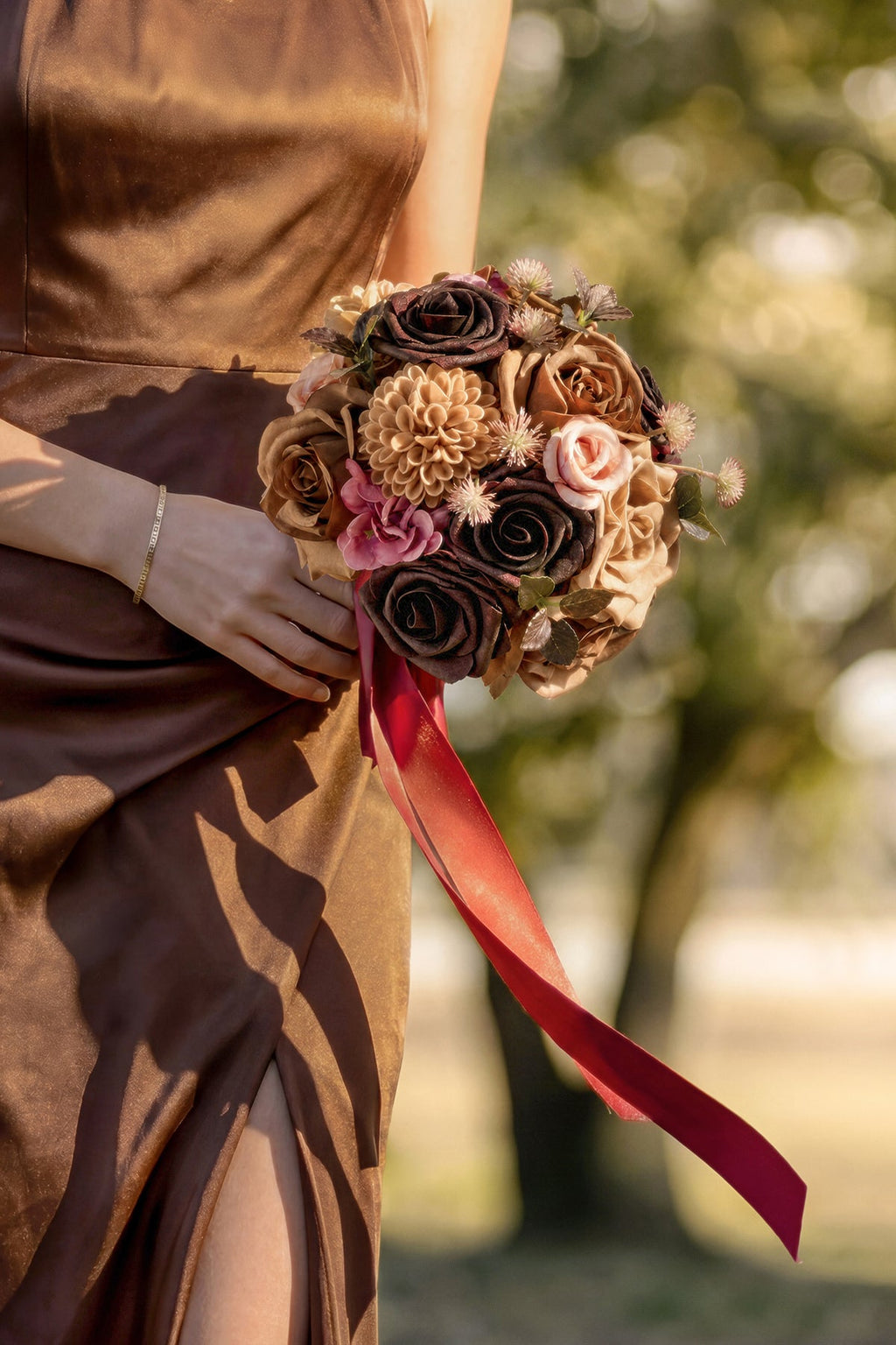 Round Bridesmaid Bouquet in Earth Brown & Black Baccara (Set of 1)